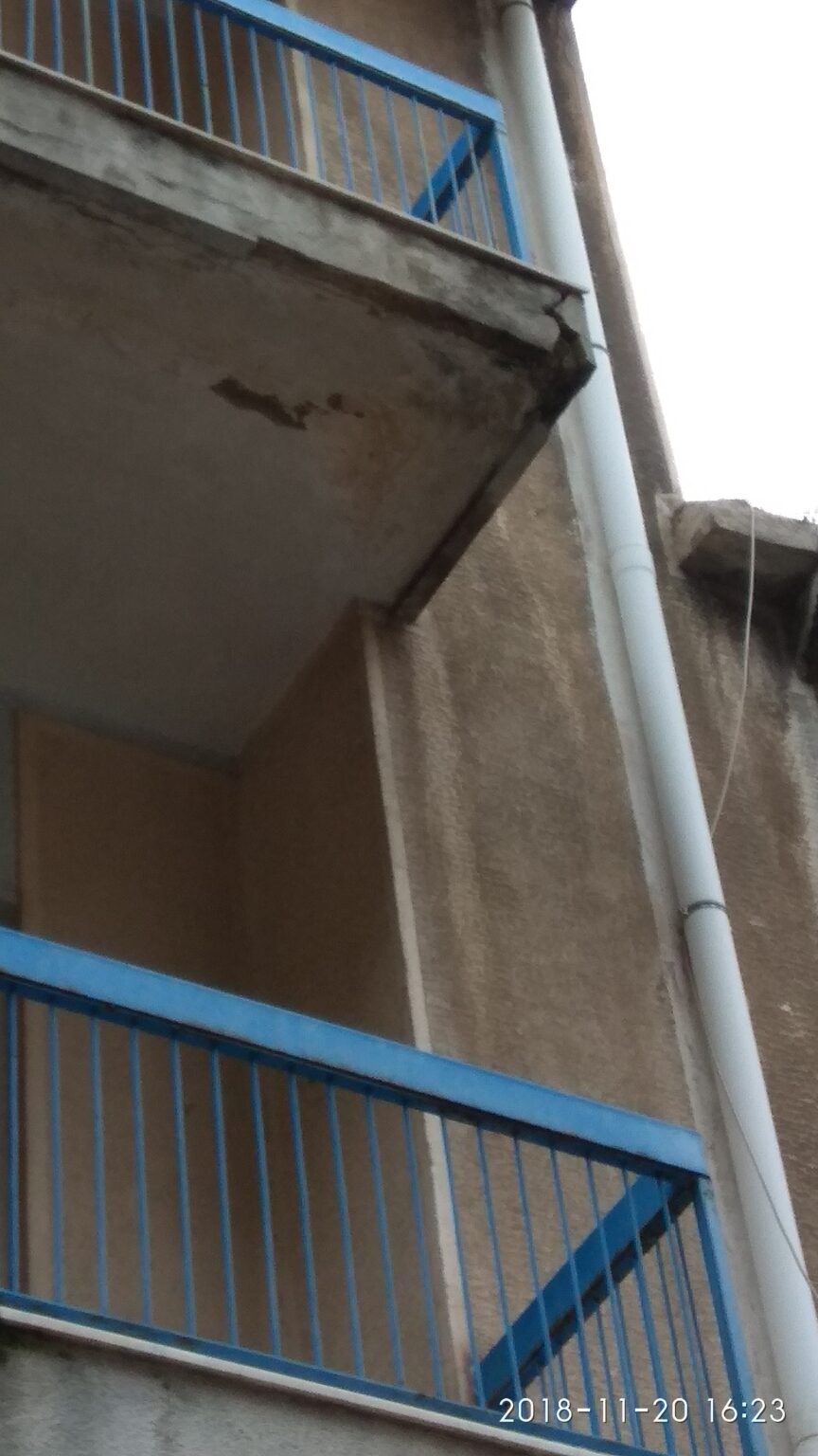 Δερβενίων 35 - 1